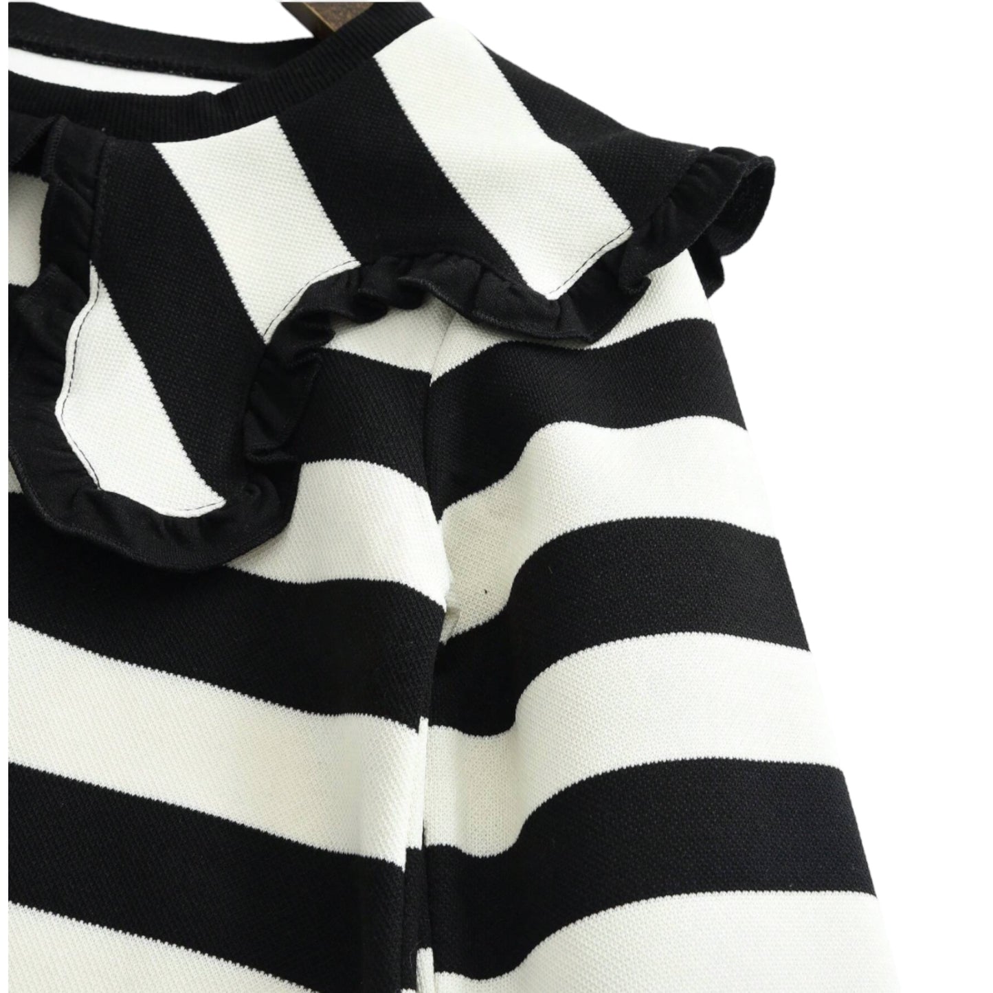 BLACK & WHITE COLLAR DRESS